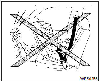 Nissan Micra. Roof-mounted curtain side-impact and supplemental air bag system